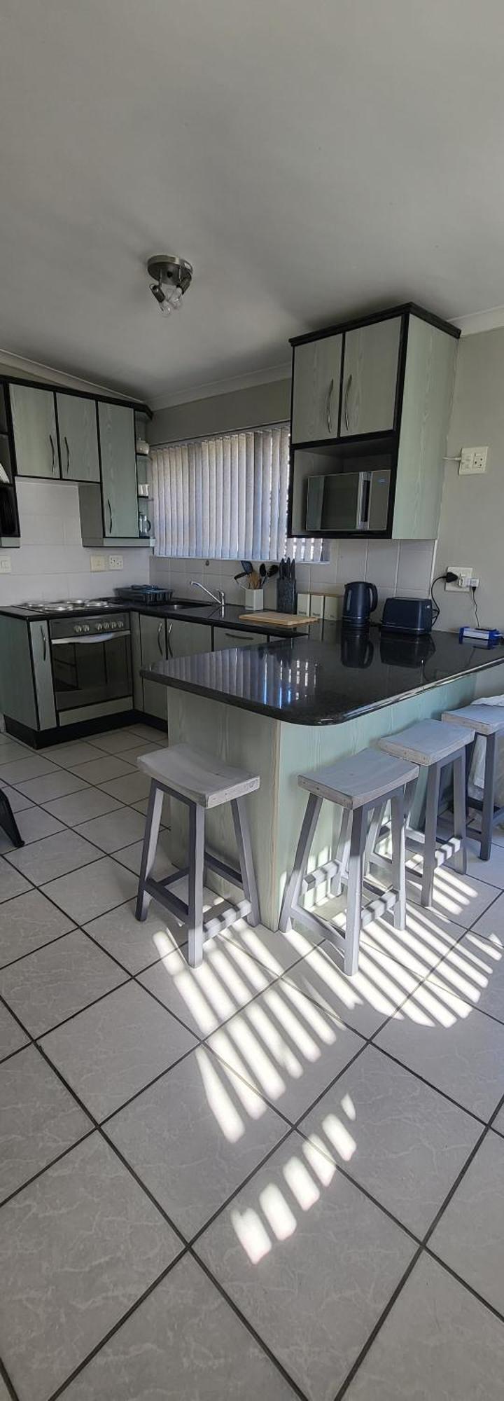 Apartment Apple's 1 *